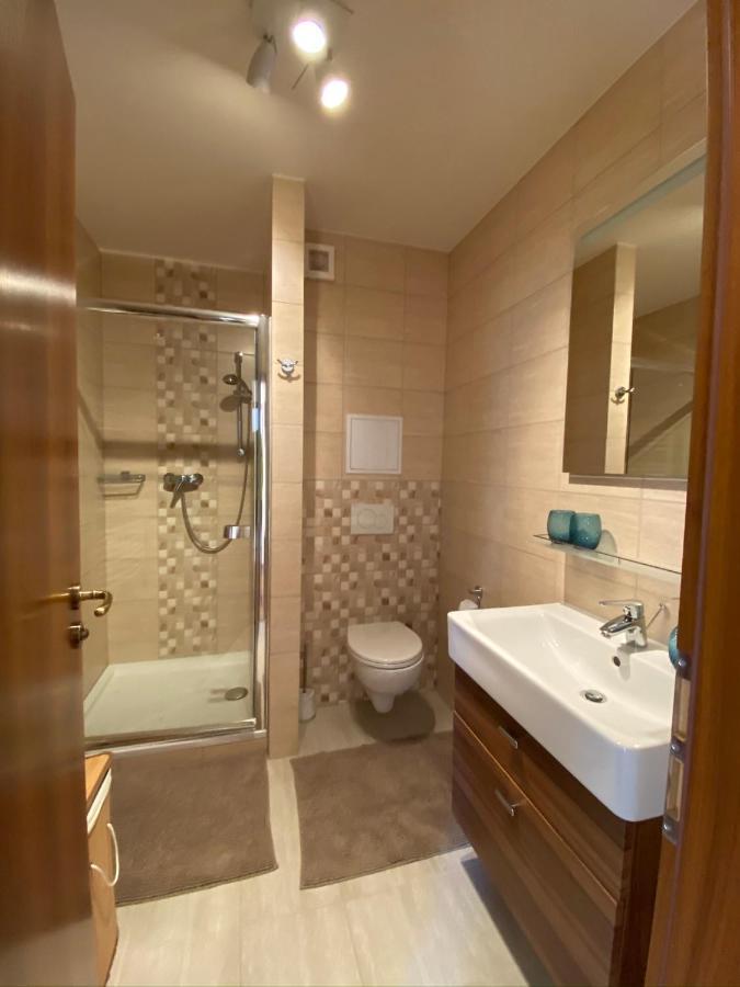 Family Apartment Tále Exteriér fotografie